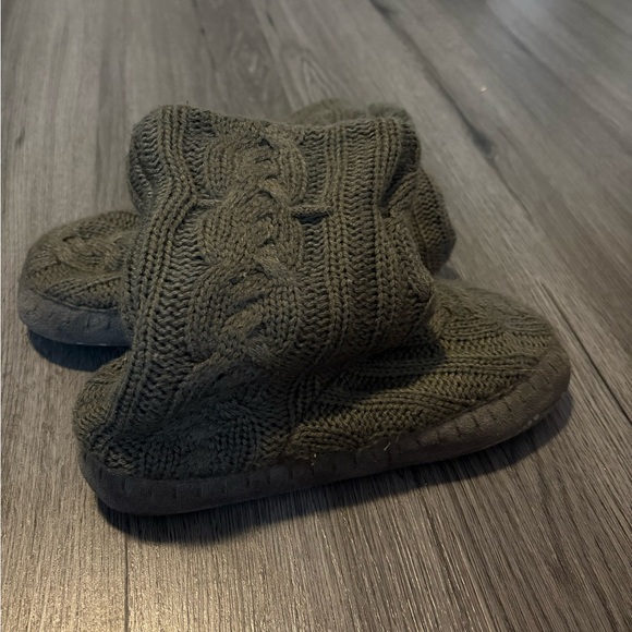 American Eagle Outfitters Gray Winter Boots - Picture 5 of 6